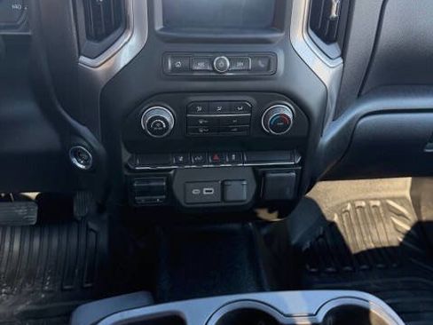 Used 2025 Chevrolet Silverado 2500 W/T w/ WT Convenience Package image 9