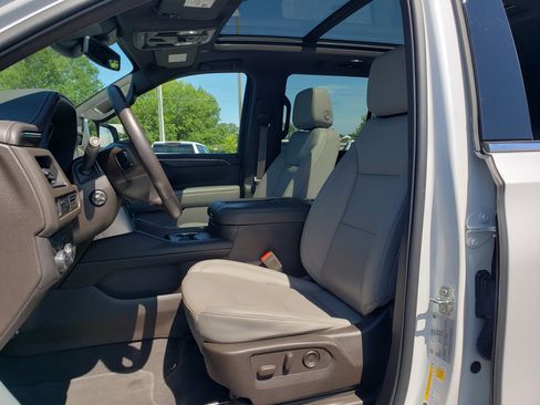 Used 2023 Chevrolet Tahoe LT w/ LT Signature Plus Package RWD image 30