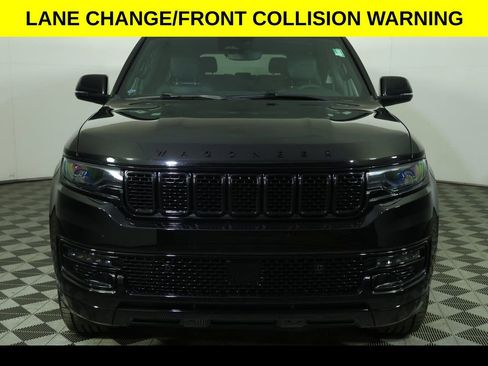 Used 2023 Jeep Wagoneer Series II image 13