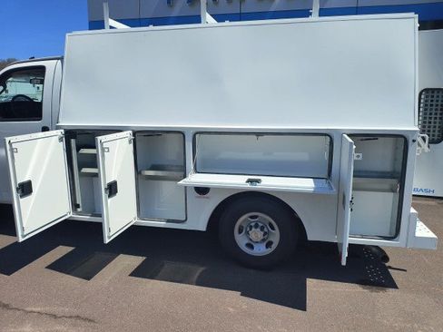 New 2024 Chevrolet Express 3500 w/ Power Convenience Package RWD image 19