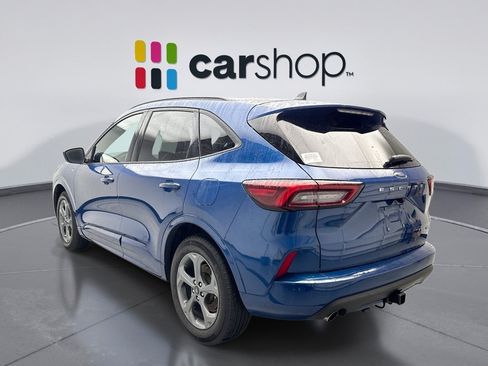 Used 2023 Ford Escape ST-Line Select w/ Class II Trailer Tow Package AWD/4WD image 3