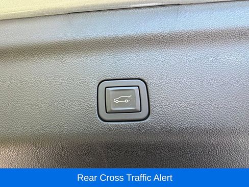 Used 2024 Chevrolet Suburban Premier AWD/4WD image 37