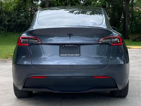 Used 2021 Tesla Model Y Long Range AWD/4WD image 9