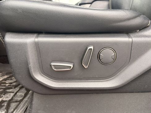 Used 2018 Ford F150 Raptor w/ Equipment Group 802A Luxury image 16