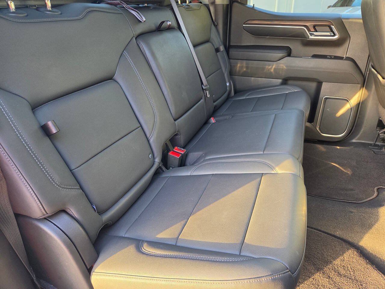 Used 2022 GMC Sierra 1500 SLT w/ SLT Premium Plus Package RWD image 13