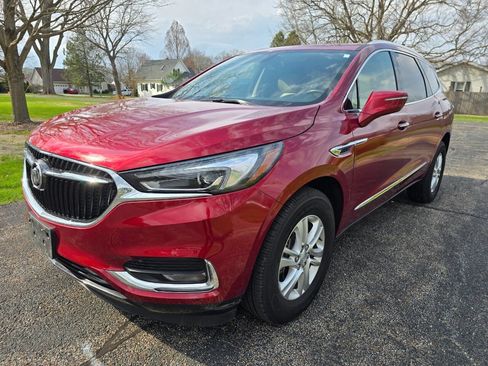 Used 2019 Buick Enclave Essence image 3