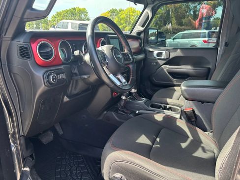 Used 2021 Jeep Gladiator Rubicon w/ Trailer Tow Package AWD/4WD image 12