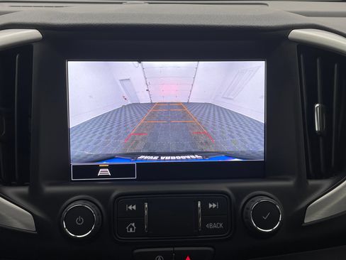 Used 2024 GMC Terrain SLT w/ Infotainment Package II AWD/4WD image 4