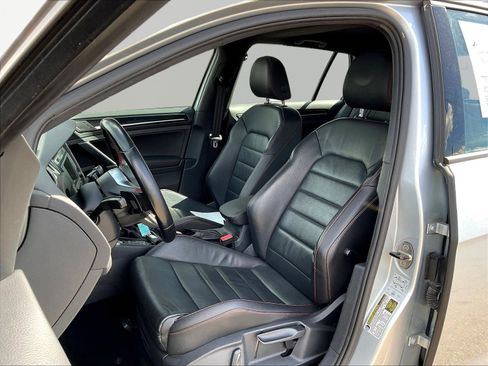 Used 2017 Volkswagen GTI S FWD image 21