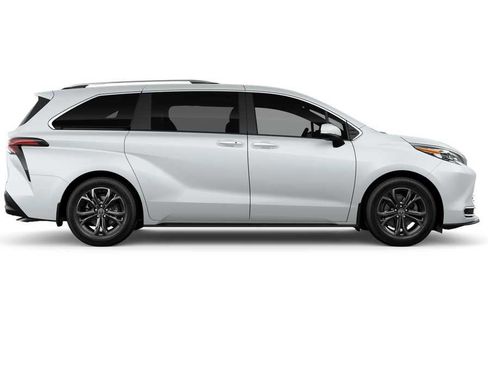 New 2026 Toyota Sienna Platinum AWD/4WD image 12