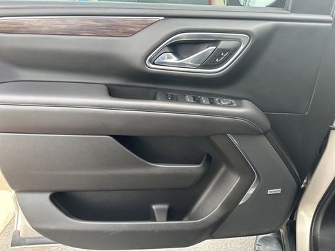 Used 2021 Chevrolet Tahoe Z71 w/ Z71 Signature Package image 17