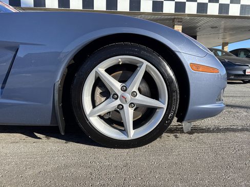 Used 2011 Chevrolet Corvette w/ Preferred Equipment Group image 9