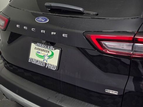 Used 2024 Ford Escape SE w/ PHEV Premium Package image 15