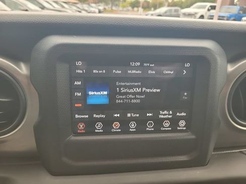 Used 2018 Jeep Wrangler Unlimited Sport S AWD/4WD image 23