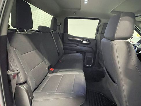 Used 2024 Chevrolet Silverado 1500 LT image 25