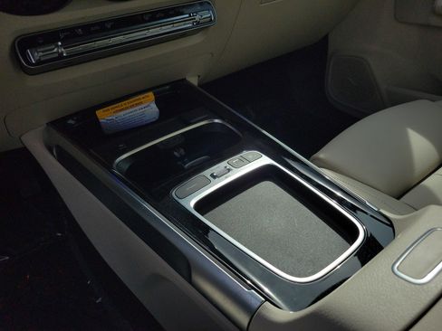 Certified 2026 Mercedes-Benz GLB 250 image 24
