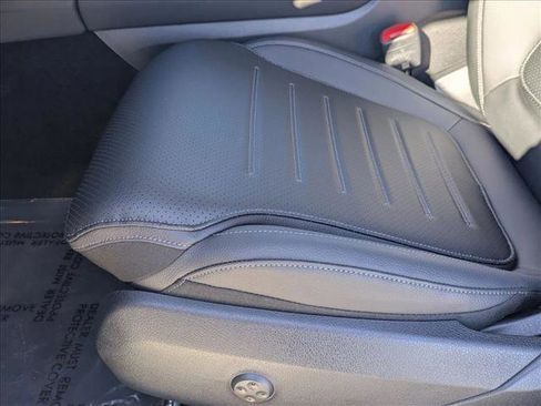 New 2026 Mercedes-Benz GLC 300 image 4