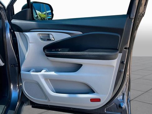 Used 2022 Honda Ridgeline RTL image 23
