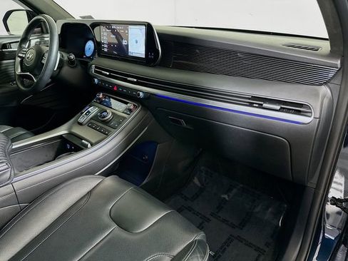 Used 2023 Hyundai Palisade Calligraphy w/ Cargo Package image 32