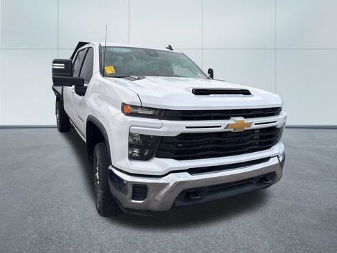 Used 2024 Chevrolet Silverado 2500 LT w/ Convenience Package AWD/4WD image 5