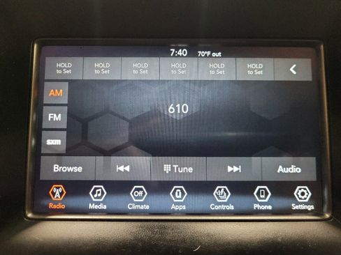 Used 2018 Jeep Grand Cherokee Laredo AWD/4WD image 25