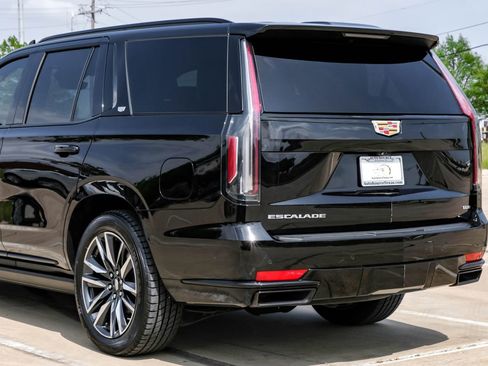 Used 2021 Cadillac Escalade Sport w/ Driver Assist Tech Package RWD image 16