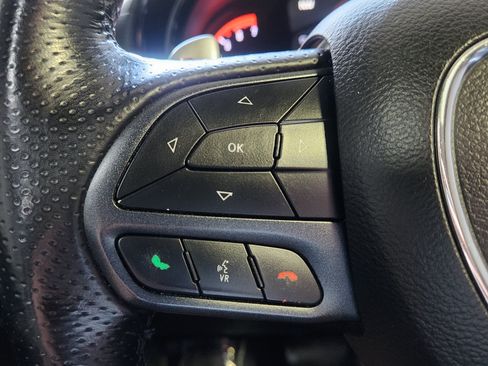 Used 2022 Dodge Durango R/T w/ Blacktop Package AWD/4WD image 18