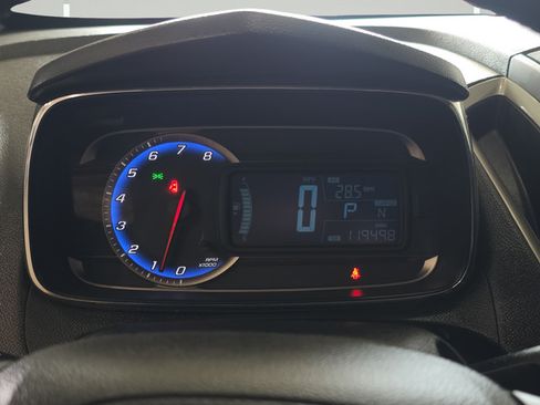 Used 2016 Chevrolet Trax LT w/ LT Convenience Package AWD/4WD image 17