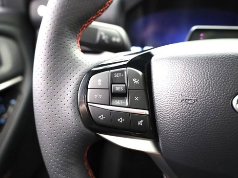 Used 2025 Ford Explorer ST-Line w/ Premium Package image 25