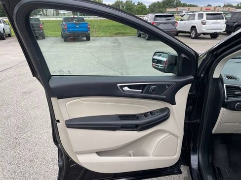 Used 2021 Ford Edge Titanium w/ Cargo Accessory Package FWD image 18