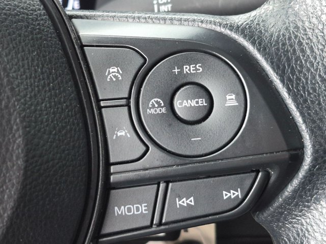Used 2026 Toyota Corolla LE FWD image 15