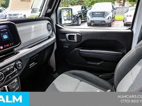 Used 2025 Jeep Wrangler Unlimited Sport AWD/4WD image 36