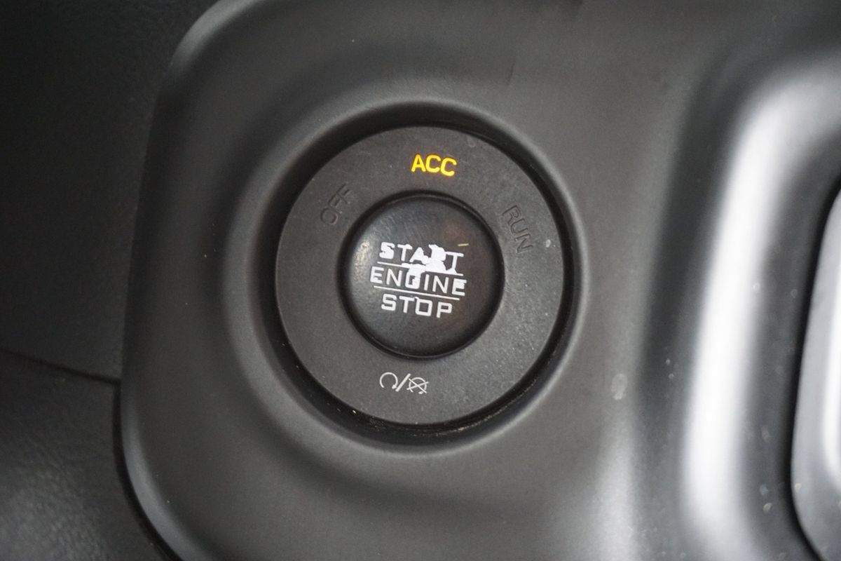 Used 2018 Jeep Wrangler Unlimited Sport AWD/4WD image 14