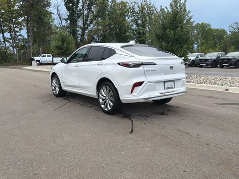 Used 2024 Buick Envista Avenir FWD image 5