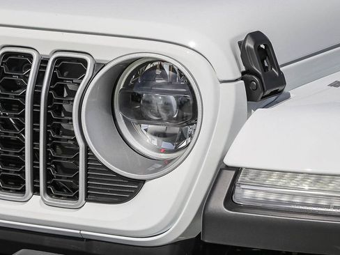 New 2026 Jeep Wrangler Sahara image 5