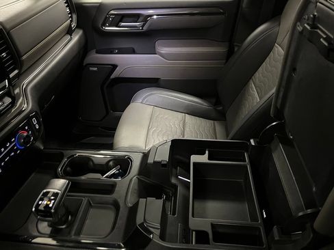 Used 2022 Chevrolet Silverado 1500 ZR2 w/ Technology Package AWD/4WD image 36