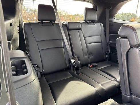 Used 2022 Honda Pilot TrailSport image 18