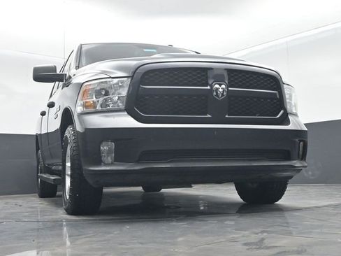 Used 2018 RAM 1500 Express AWD/4WD image 45