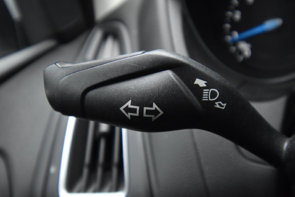 Used 2018 Ford Focus Titanium FWD image 31