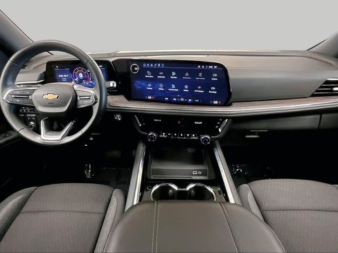Used 2025 Chevrolet Tahoe LS RWD image 14