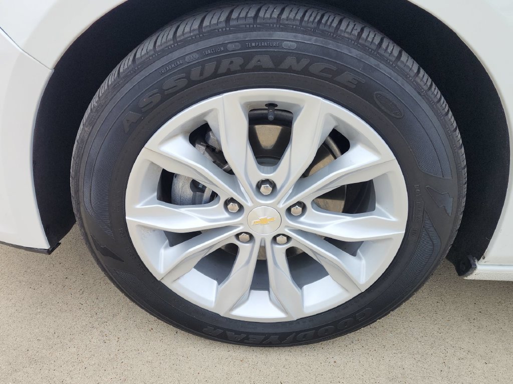 Used 2025 Chevrolet Malibu LT FWD image 10