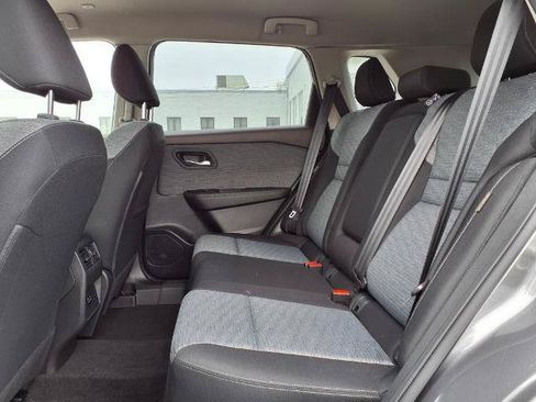 Certified 2023 Nissan Rogue SV AWD/4WD image 7