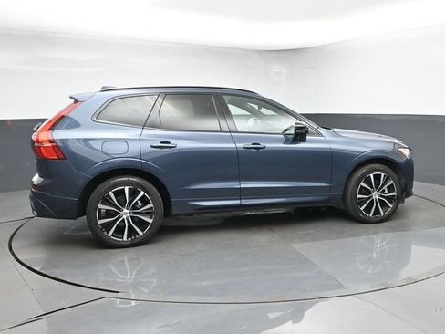 Used 2024 Volvo XC60 B5 Plus w/ Protection Package Premier AWD/4WD image 9