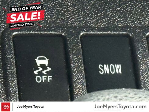 Used 2017 Toyota Highlander LE image 27