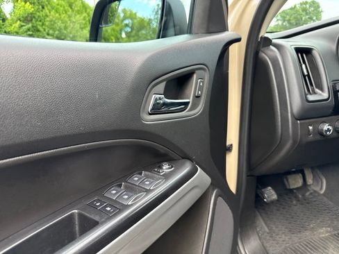 Used 2022 Chevrolet Colorado ZR2 AWD/4WD image 21