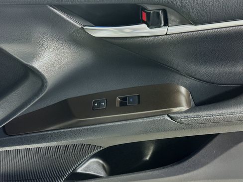 Used 2021 Toyota Camry XSE w/ Navigation Package FWD image 29