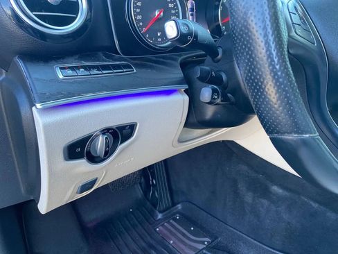 Used 2017 Mercedes-Benz E 300 4MATIC image 10