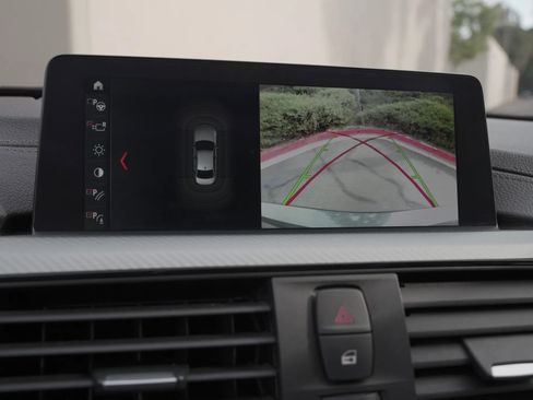 Used 2018 BMW 340i Sedan w/ Executive Package image 13