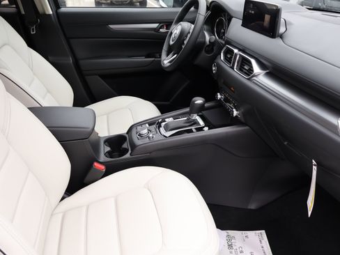 New 2025 MAZDA CX-5 AWD 2.5 S w/ Preferred Package image 11