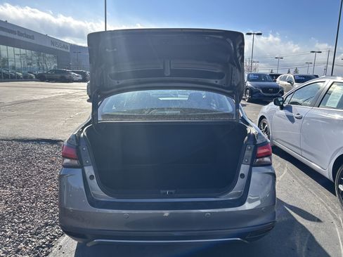 Used 2025 Nissan Versa S image 8